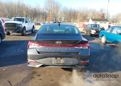 2021 Hyundai Elantra Se z USA, uszkodzony, nr VIN 5NPLL4AG5MH015254